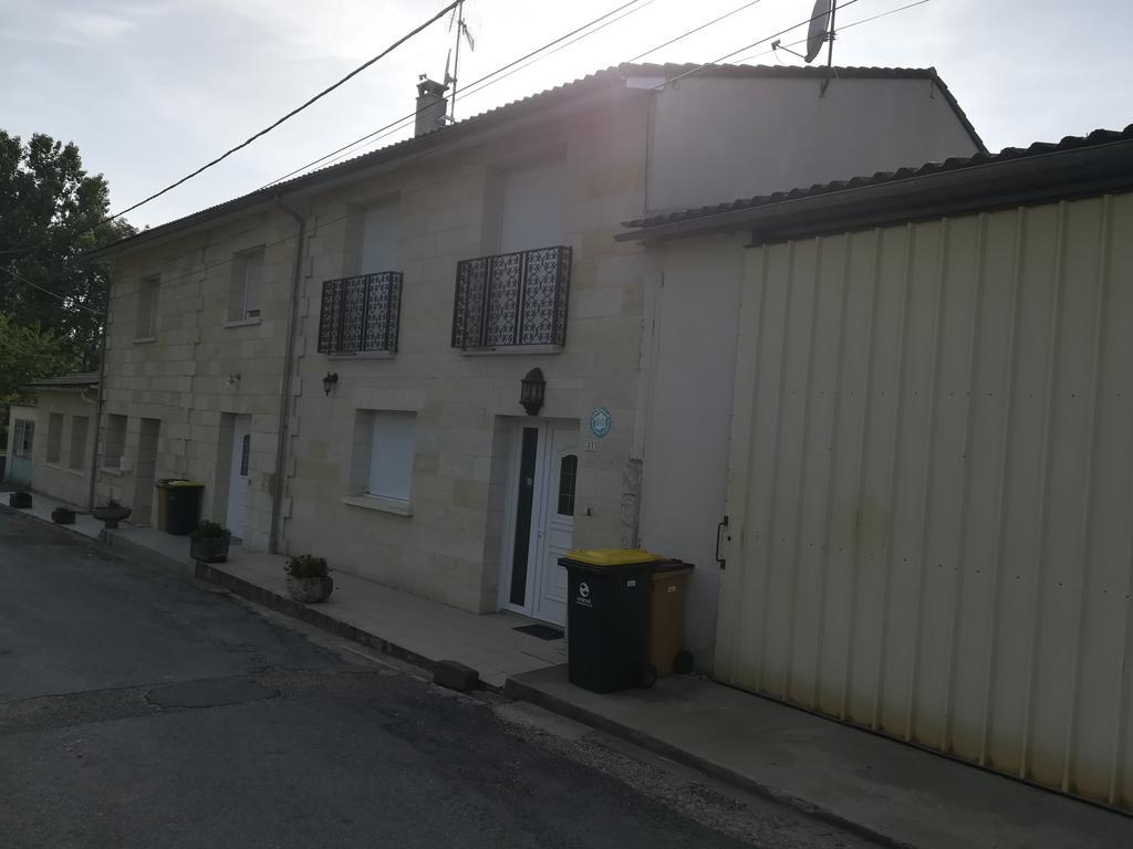 Gite Du Vignoble Sidky Lussac  エクステリア 写真